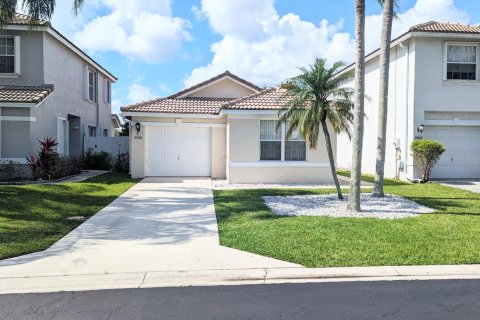 House in Lake Worth, Florida 3 bedrooms, 127.55 sq.m. № 1159473 - photo 18