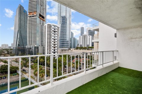 Terreno en venta en Miami, Florida № 1170451 - foto 9