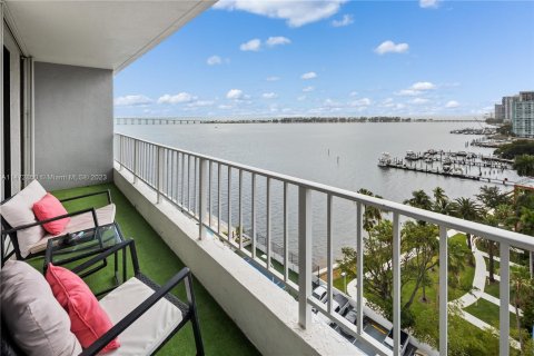 Terreno en venta en Miami, Florida № 1170451 - foto 8