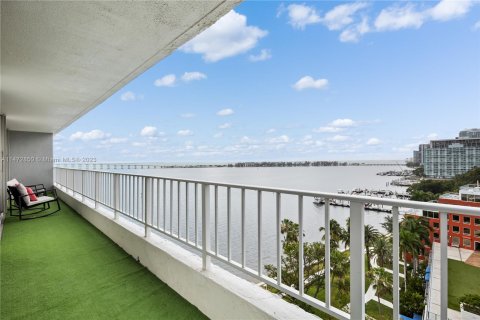 Terreno en venta en Miami, Florida № 1170451 - foto 7