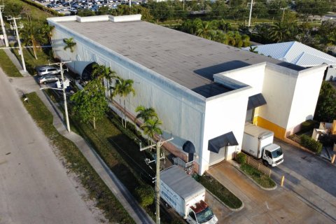 Купить коммерческую недвижимость в Делрей-Бич, Флорида № 581241 - фото 6