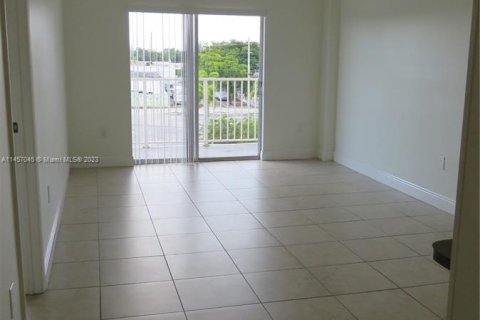 Copropriété à vendre à North Miami Beach, Floride: 1 chambre, 61.13 m2 № 730280 - photo 19
