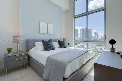 Copropriété à vendre à Miami, Floride: 2 chambres, 97.36 m2 № 730366 - photo 4