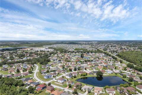 Villa ou maison à vendre à Kissimmee, Floride: 4 chambres, 264.49 m2 № 1289905 - photo 20