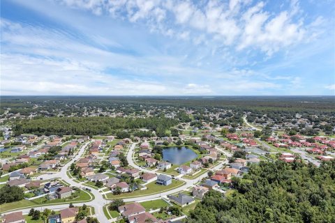 Villa ou maison à vendre à Kissimmee, Floride: 4 chambres, 264.49 m2 № 1289905 - photo 18