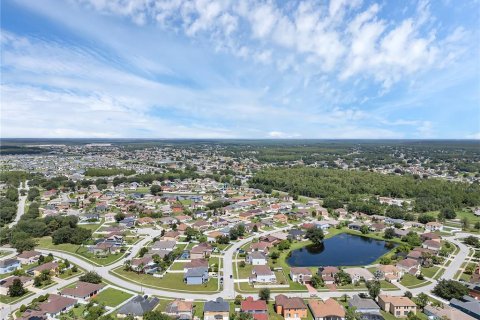 Villa ou maison à vendre à Kissimmee, Floride: 4 chambres, 264.49 m2 № 1289905 - photo 19