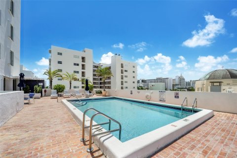 Copropriété à vendre à Miami Beach, Floride: 2 chambres, 93.83 m2 № 1281289 - photo 16