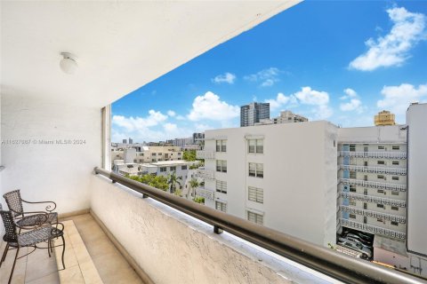 Copropriété à vendre à Miami Beach, Floride: 2 chambres, 93.83 m2 № 1281289 - photo 4