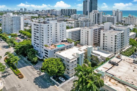 Copropriété à vendre à Miami Beach, Floride: 2 chambres, 93.83 m2 № 1281289 - photo 2