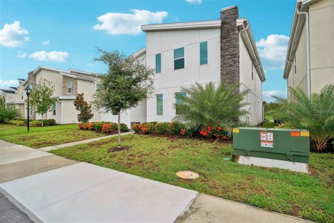 Villa ou maison à vendre à Kissimmee, Floride: 9 chambres, 398.46 m2 № 1353985 - photo 3