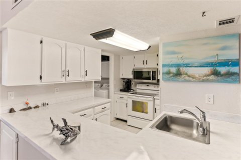 Touwnhouse à vendre à North Port, Floride: 2 chambres, 124.3 m2 № 1164547 - photo 7