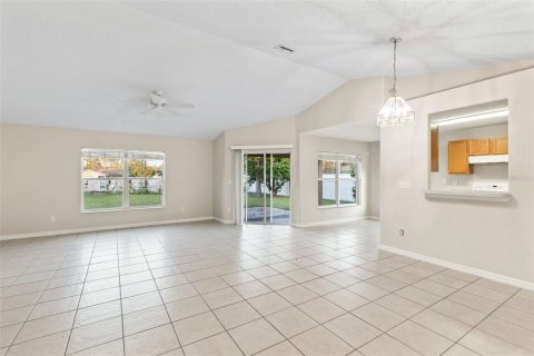 Casa en venta en Palm Coast, Florida, 3 dormitorios, 127.83 m2 № 1403800 - foto 4