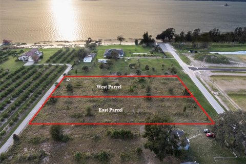 Terreno en venta en Astatula, Florida № 1403611 - foto 1