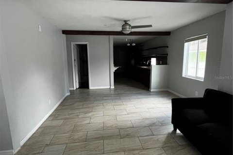 Casa en venta en Tampa, Florida, 3 dormitorios, 116.69 m2 № 1389373 - foto 28