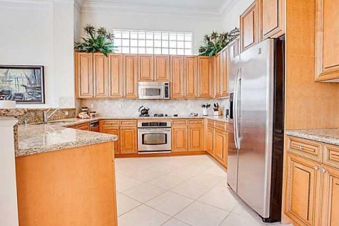 Casa en venta en Palm Beach Gardens, Florida, 3 dormitorios, 271.27 m2 № 970222 - foto 5