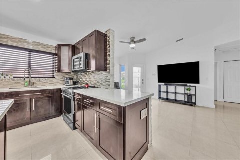 Casa en venta en Weston, Florida, 2 dormitorios, 113.15 m2 № 1310423 - foto 10