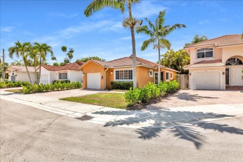 Casa en venta en Weston, Florida, 2 dormitorios, 113.15 m2 № 1310423 - foto 2