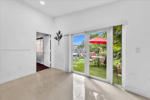 Casa en venta en Weston, Florida, 2 dormitorios, 113.15 m2 № 1310423 - foto 20