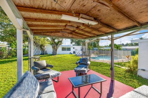 Villa ou maison à vendre à West Park, Floride: 4 chambres, 161 m2 № 1002309 - photo 13