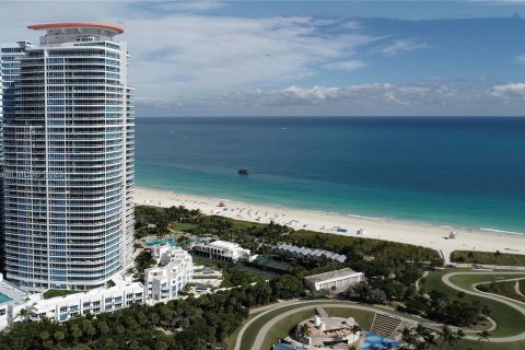 Condo in Miami Beach, Florida, 1 bedroom  № 858395 - photo 23