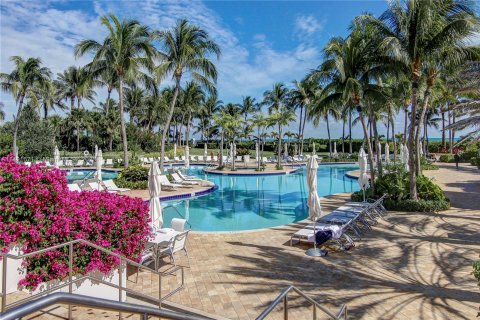 Condo in Miami Beach, Florida, 1 bedroom  № 858395 - photo 21