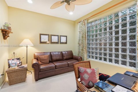 House in Delray Beach, Florida 4 bedrooms, 216 sq.m. № 1231700 - photo 12