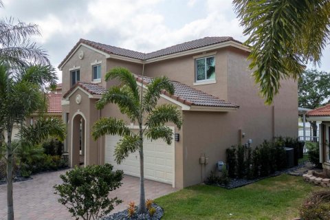 Casa en venta en Coconut Creek, Florida, 4 dormitorios, 177.07 m2 № 1177064 - foto 14