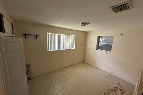 House in Fort Lauderdale, Florida 3 bedrooms, 99.03 sq.m. № 1176975 - photo 8