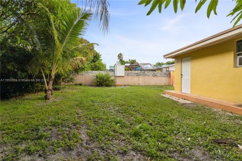 Villa ou maison à vendre à Miami Gardens, Floride: 3 chambres, 139.91 m2 № 1333025 - photo 20