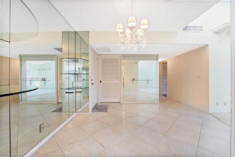 Condominio en venta en Palm Springs, Florida, 2 dormitorios, 102.47 m2 № 1330752 - foto 7