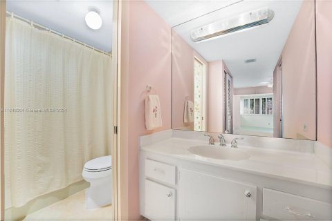 Copropriété à vendre à Palm Springs, Floride: 2 chambres, 102.47 m2 № 1330752 - photo 17