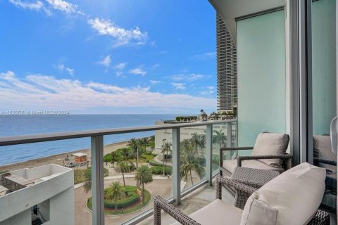 Copropriété à vendre à Hollywood, Floride: 1 chambre, 70.51 m2 № 1291434 - photo 1