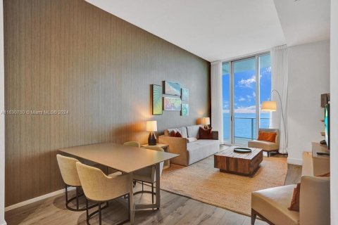 Condo in Hollywood, Florida, 1 bedroom  № 1291434 - photo 26