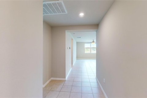 Villa ou maison à louer à Auburndale, Floride: 4 chambres, 170.94 m2 № 1340245 - photo 2