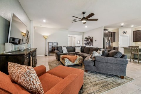Villa ou maison à vendre à Brandon, Floride: 4 chambres, 234.86 m2 № 1167036 - photo 6