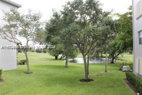 Condominio en venta en Pembroke Pines, Florida, 1 dormitorio, 63.64 m2 № 1293468 - foto 4