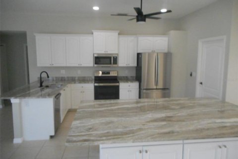 House in Port Charlotte, Florida 5 bedrooms, 229.28 sq.m. № 749138 - photo 17