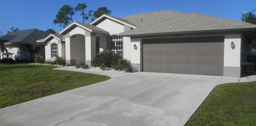 House in Port Charlotte, Florida 5 bedrooms, 229.28 sq.m. № 749138