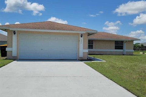 Casa en venta en Kissimmee, Florida, 3 dormitorios, 115.11 m2 № 1319857 - foto 1