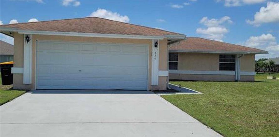 House in Kissimmee, Florida 3 bedrooms, 115.11 sq.m. № 1319857