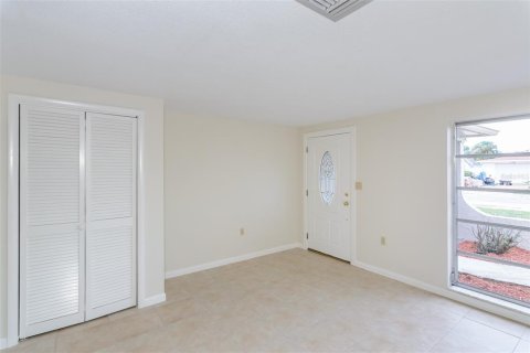 House in Holiday, Florida 2 bedrooms, 129.41 sq.m. № 1404071 - photo 5