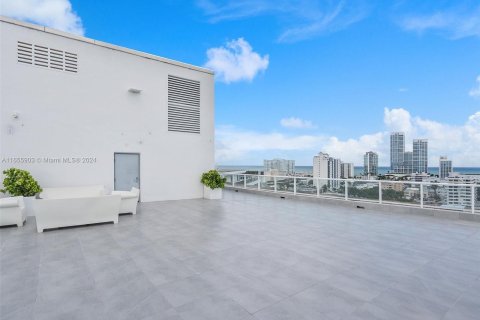 Copropriété à vendre à Miami Beach, Floride: 1 chambre, 99.87 m2 № 1355233 - photo 4