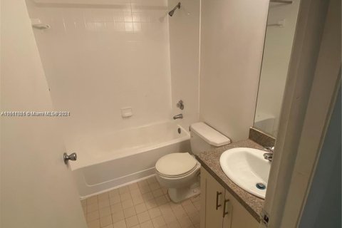 Condo in Sunrise, Florida, 3 bedrooms  № 1233159 - photo 12