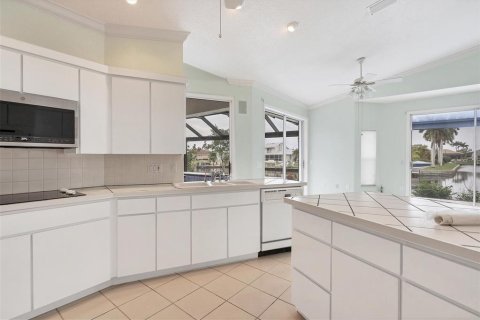 Villa ou maison à vendre à Punta Gorda, Floride: 3 chambres, 222.59 m2 № 964347 - photo 14