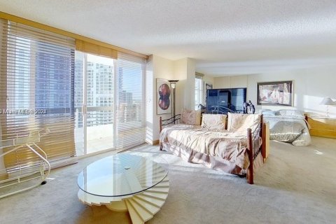 Condo in Aventura, Florida, 4 bedrooms  № 1145294 - photo 23