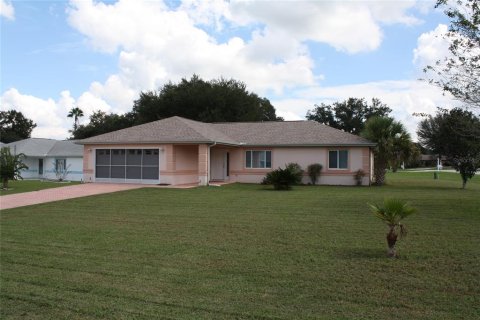 House in Ocala, Florida 3 bedrooms, 127.37 sq.m. № 1394080 - photo 1