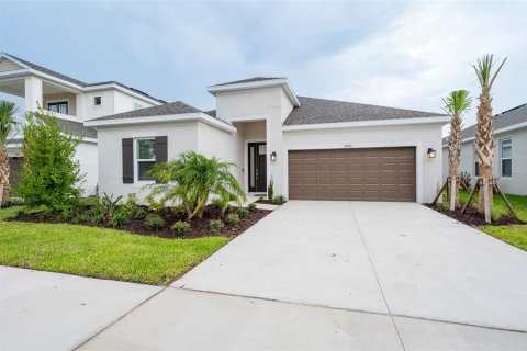 House in Wesley Chapel, Florida 4 bedrooms, 222.87 sq.m. № 1393837 - photo 2