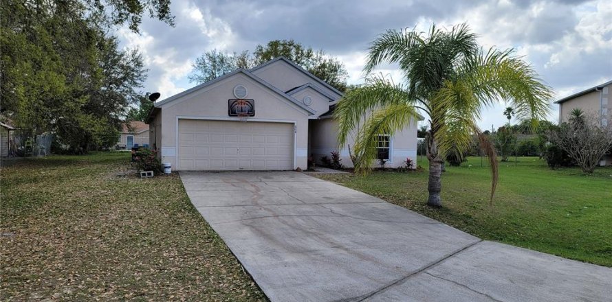 House in Kissimmee, Florida 4 bedrooms, 164.25 sq.m. № 1434226