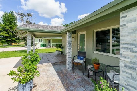 Villa ou maison à louer à Tamarac, Floride: 2 chambres, 121.24 m2 № 1358472 - photo 18