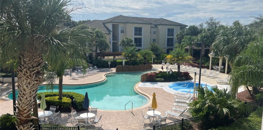 Condominio en Kissimmee, Florida, 1 dormitorio  № 1334591